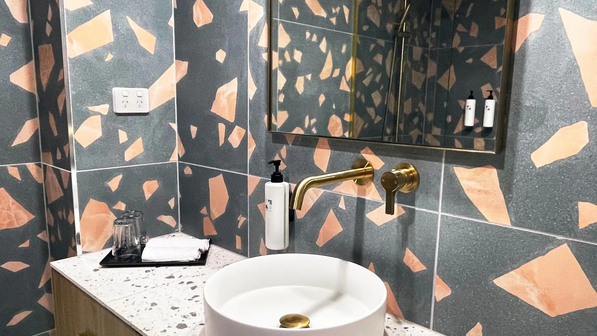 **** Hotel Swiss-Belhotel Brisbane Australia